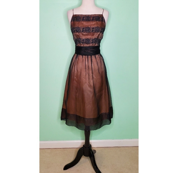 Laundry By Shelli Segal Dresses & Skirts - Laundry By Shelli Segal Fit & Flare Cocktail Dress